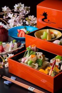 日本料理「雲海」のお花見弁当風昼膳「花衣」